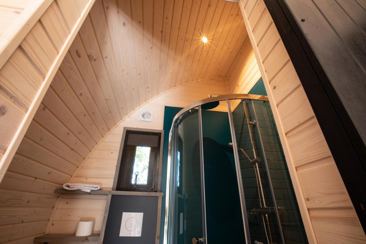 Pod Huisje Met Hottub دوكوم المظهر الخارجي الصورة